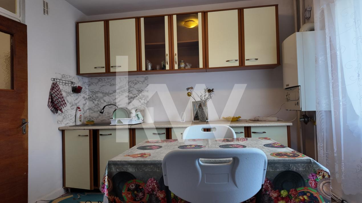 Închiriere apartament 3 camere, mobilat și utilat - zona Răcădău