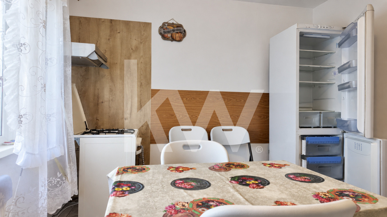 Închiriere apartament 3 camere, mobilat și utilat - zona Răcădău