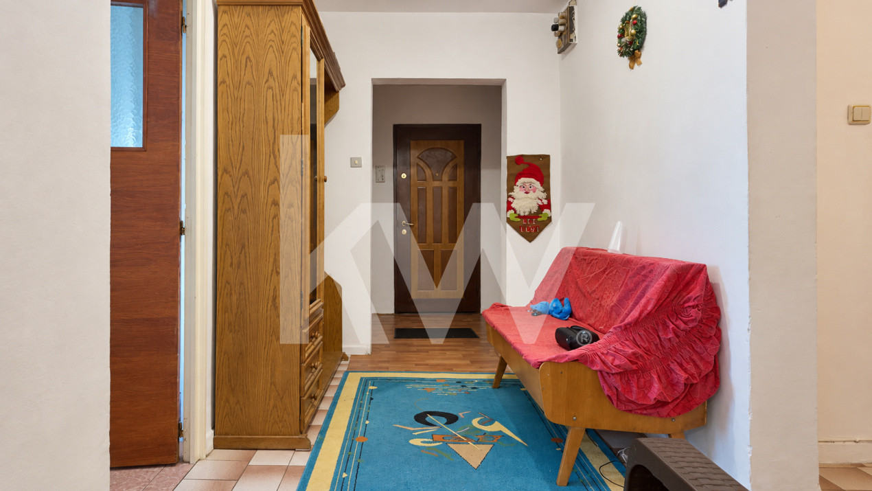 Închiriere apartament 3 camere, mobilat și utilat - zona Răcădău