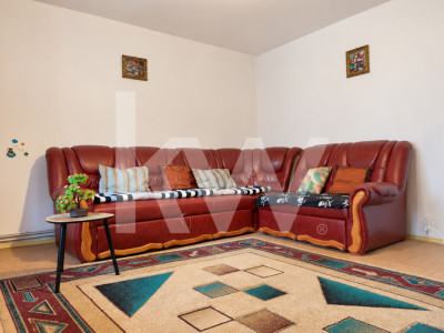 Închiriere apartament 3 camere, mobilat și utilat - zona Răcădău