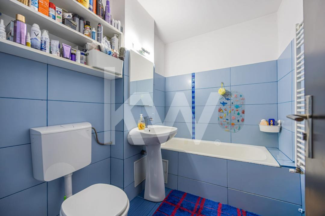 Apartament 2 camere,decomandat-Zona Tractorul