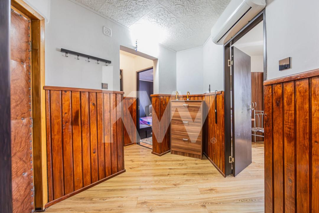 Apartament 2 camere,decomandat-Zona Tractorul