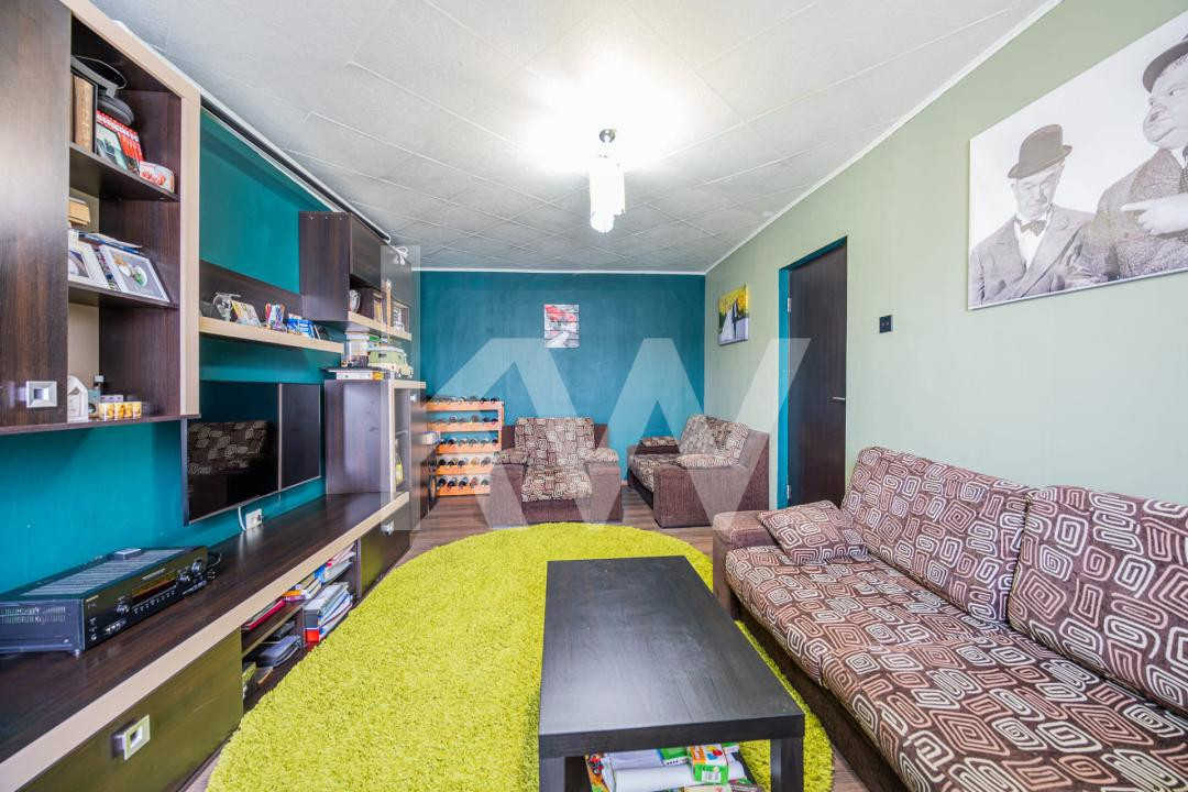 Apartament 2 camere,decomandat-Zona Tractorul