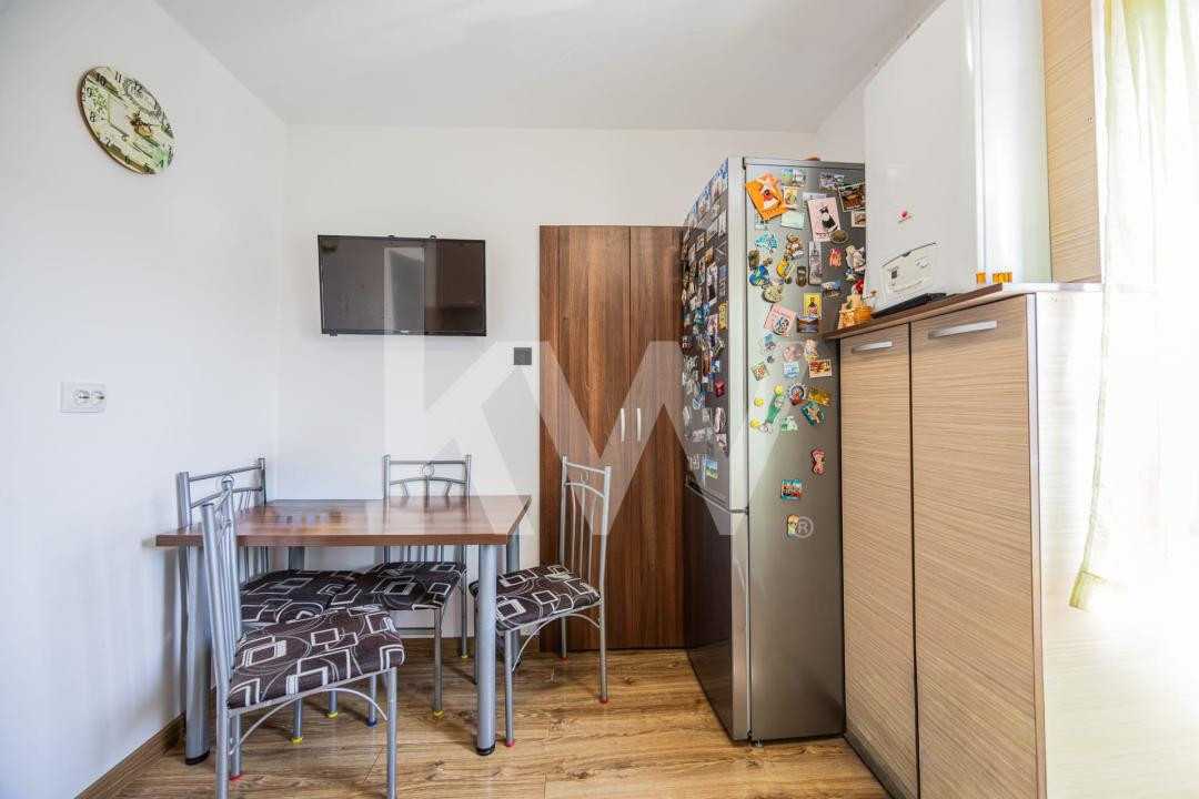 Apartament 2 camere,decomandat-Zona Tractorul