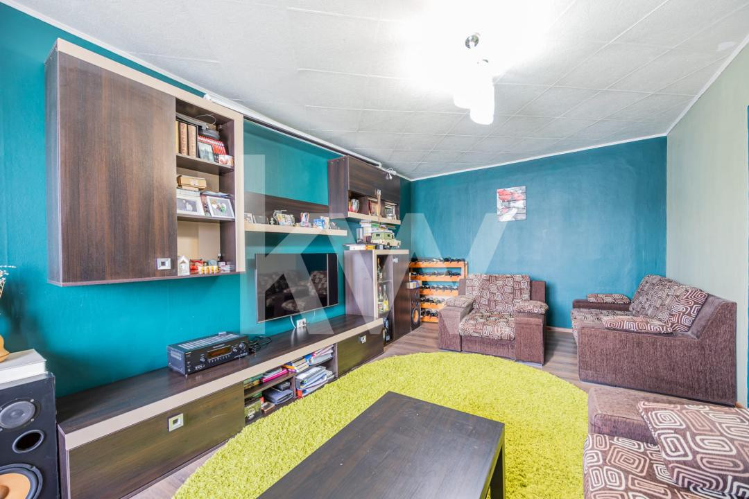 Apartament 2 camere,decomandat-Zona Tractorul