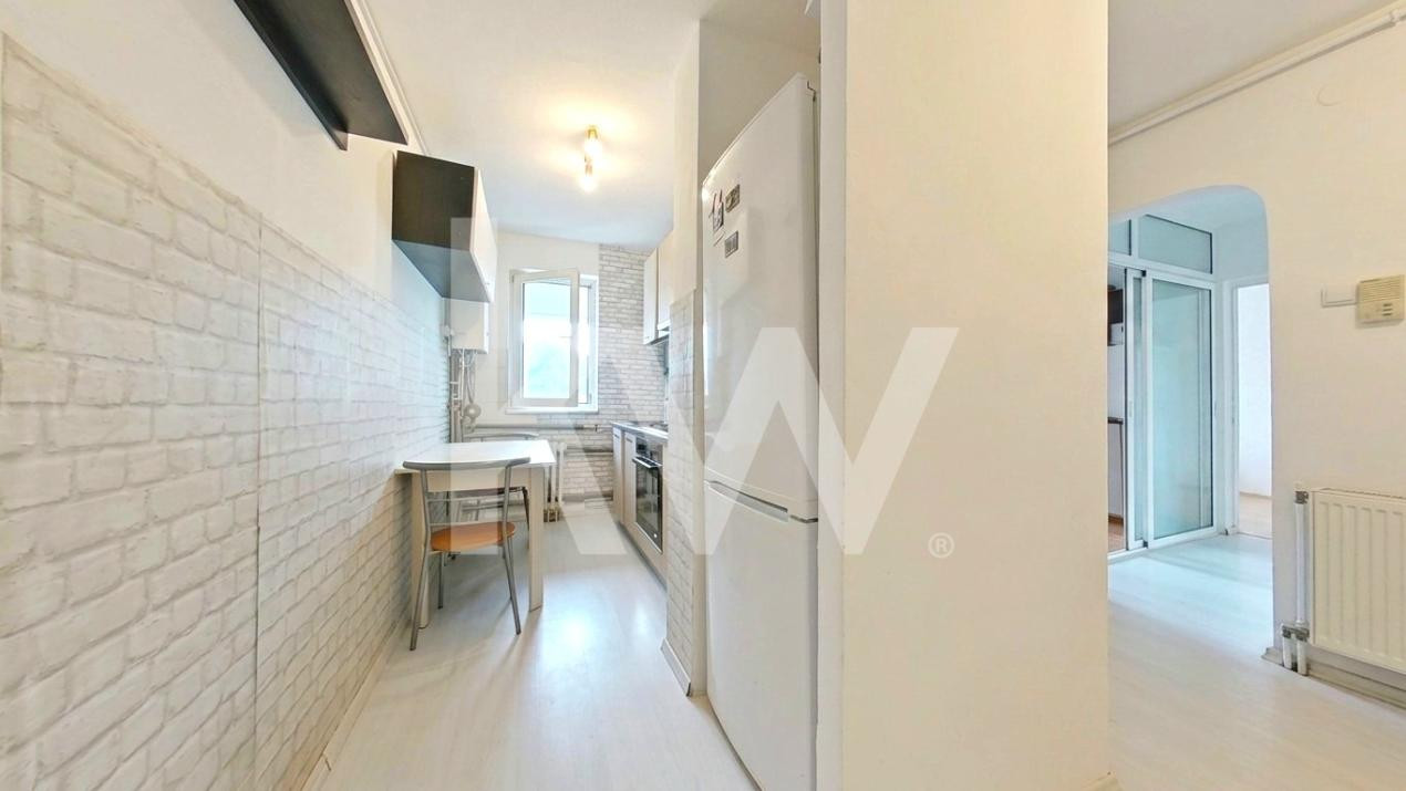 Apartament 3 camere – Bulevardul Griviței (BRASOV)