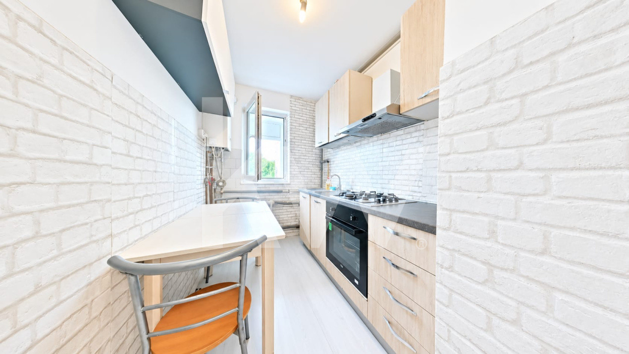 Vânzare apartament cu 3 camere, decomandat, mobilat si utilat - Bld. Griviței