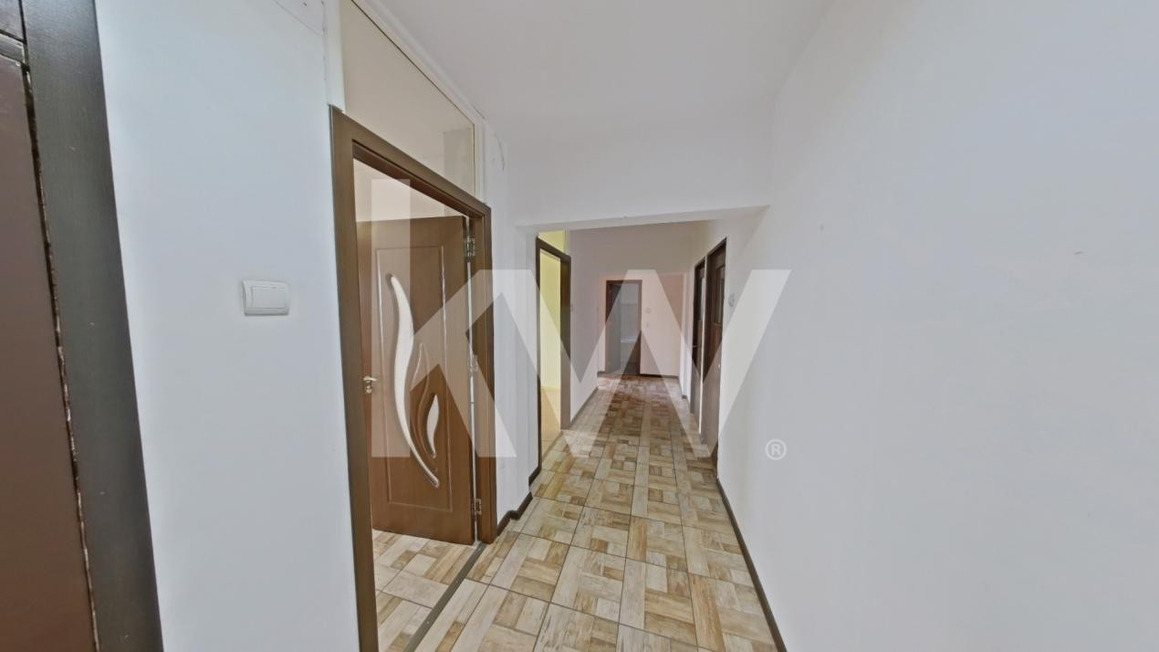 Apartament 3 camere de vânzare – Calea București, Brașov