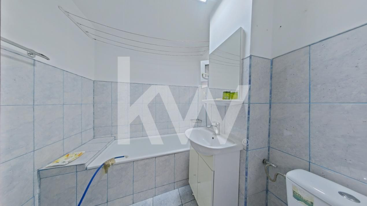 Apartament 3 camere de vânzare – Calea București, Brașov