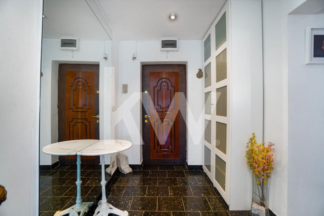 Apartament generos cu 3 camere, la intrarea în Răcădău