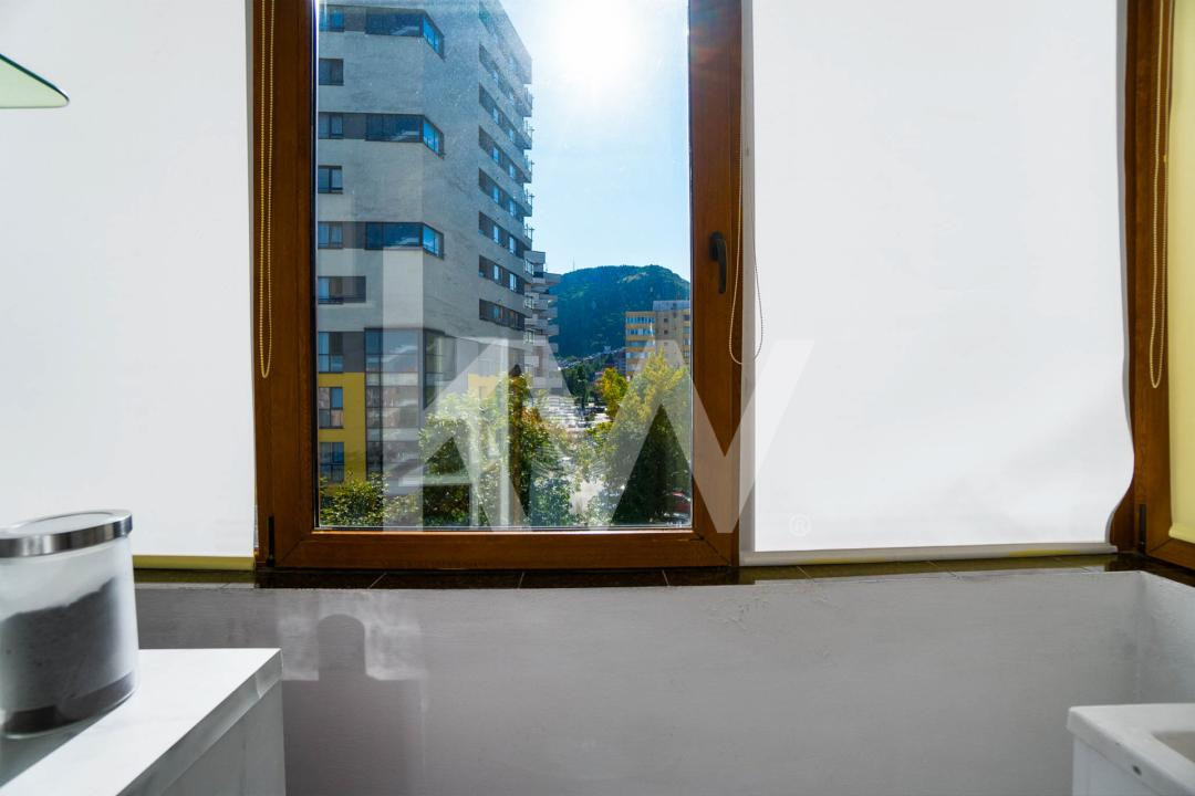 Apartament generos cu 3 camere, la intrarea în Răcădău