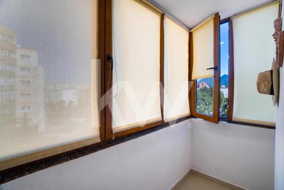 Apartament generos cu 3 camere, la intrarea în Răcădău