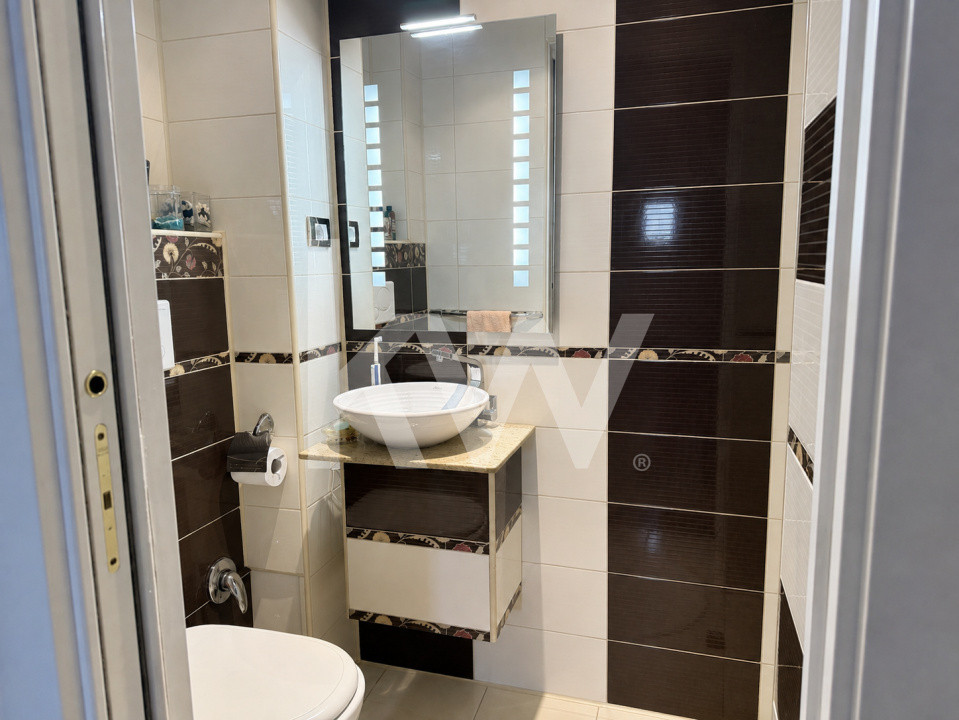 Apartament generos cu 3 camere, la intrarea în Răcădău