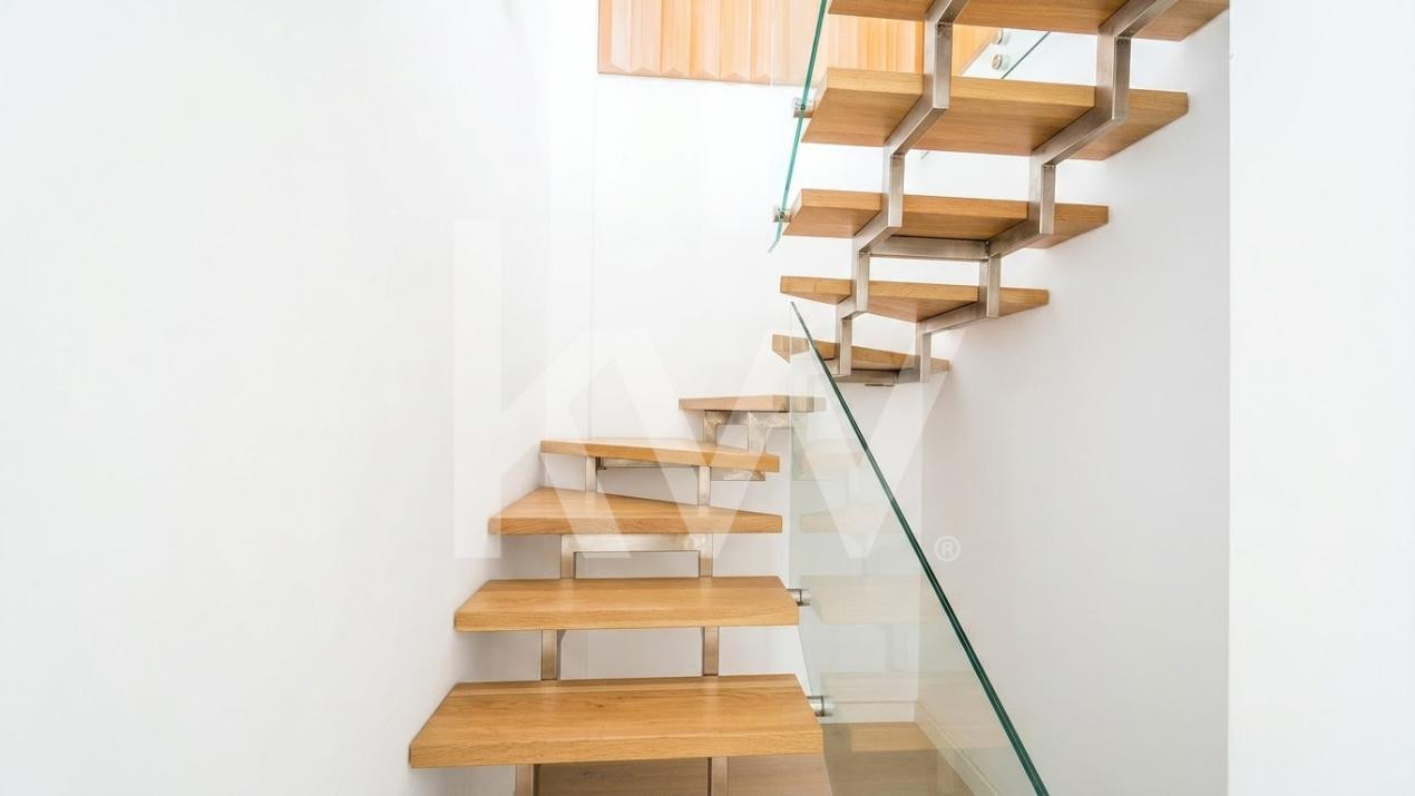 Penthouse pe două niveluri | 119 mp utili + terasă 35 mp | Maurer Residence