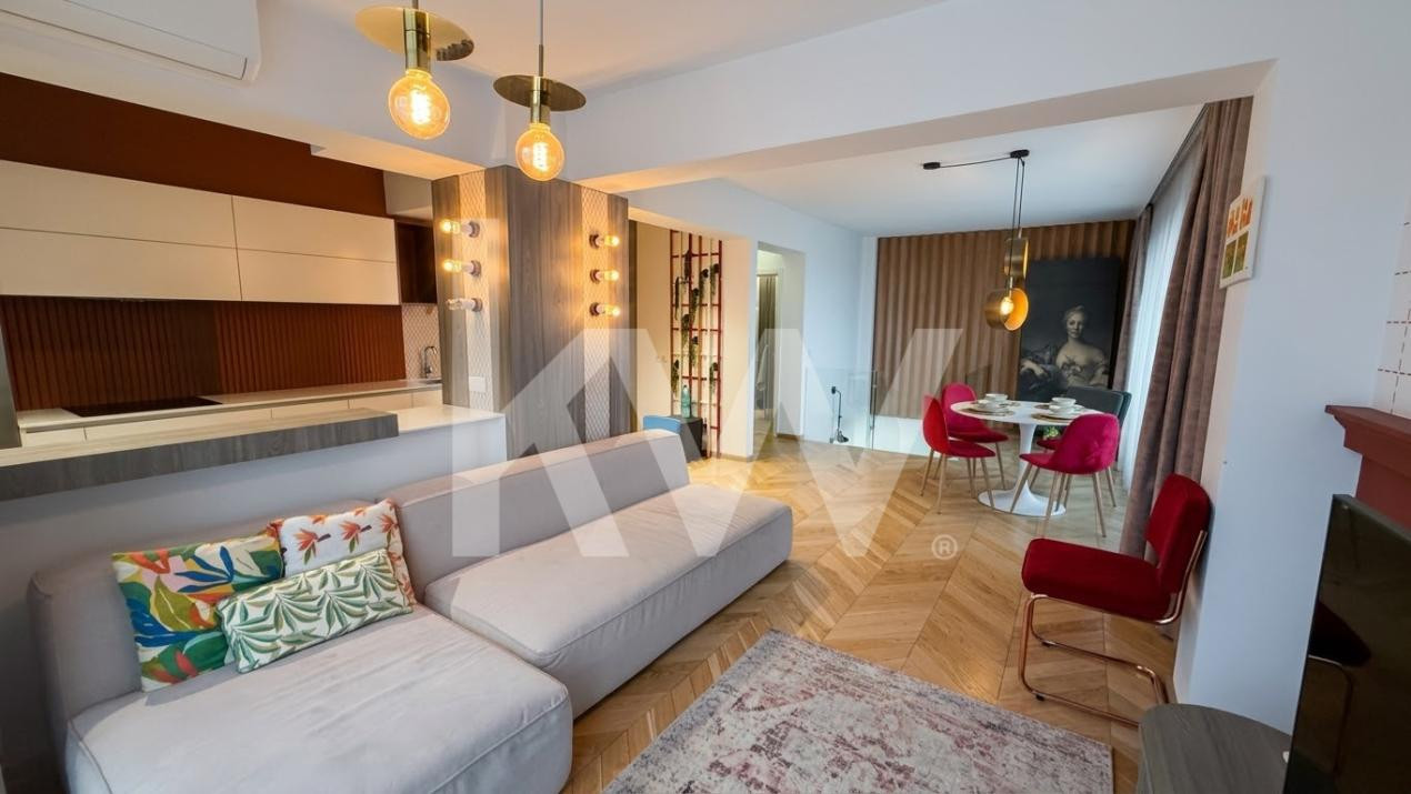 Penthouse pe două niveluri | 119 mp utili + terasă 35 mp | Maurer Residence