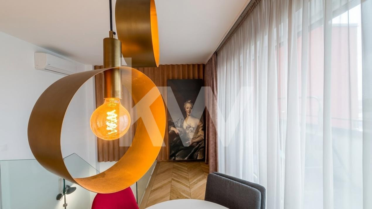 Penthouse pe două niveluri | 119 mp utili + terasă 35 mp | Maurer Residence