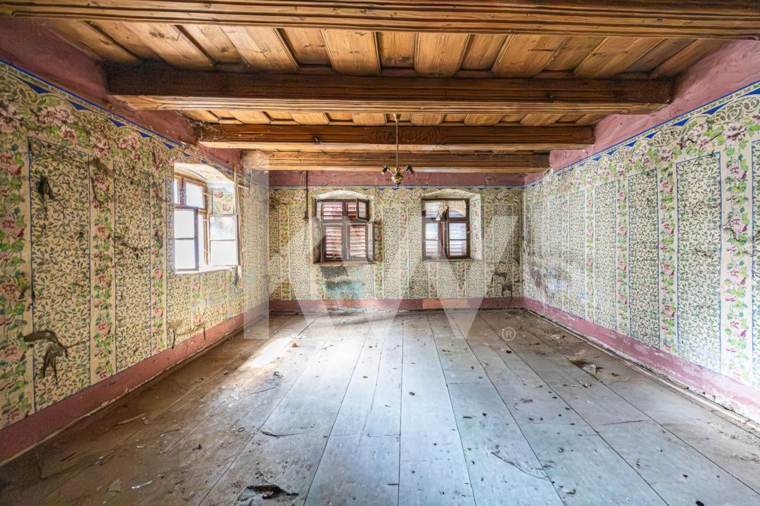 Casa cu 896 mp teren cu proiect autorizat | 4 apartamente + casă | Râșnov