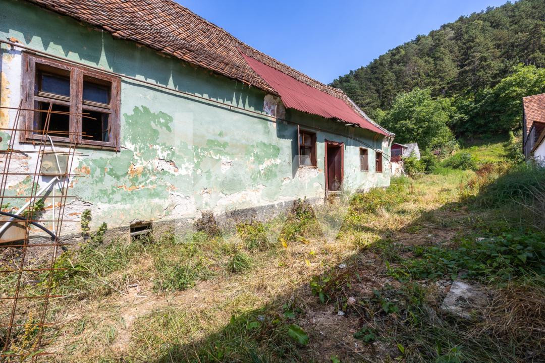 Casa cu 896 mp teren cu proiect autorizat | 4 apartamente + casă | Râșnov