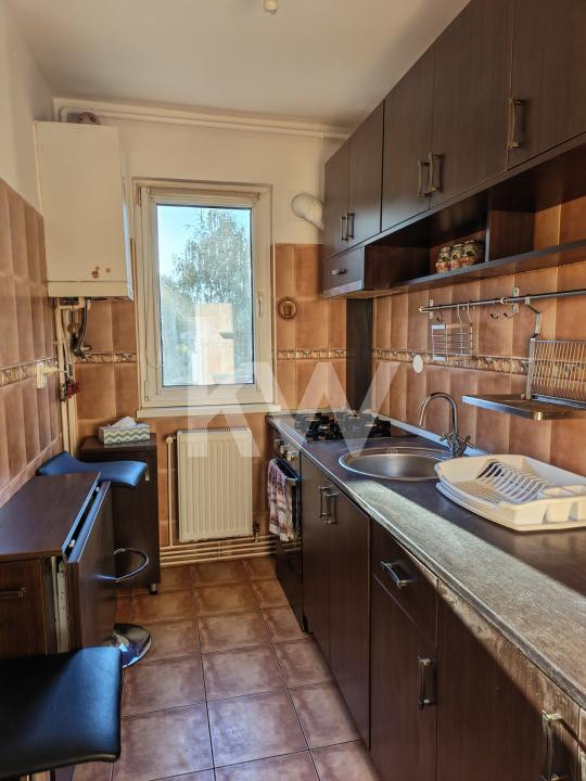 Apartament 3 camere de închiriat — zona B-dul Gării