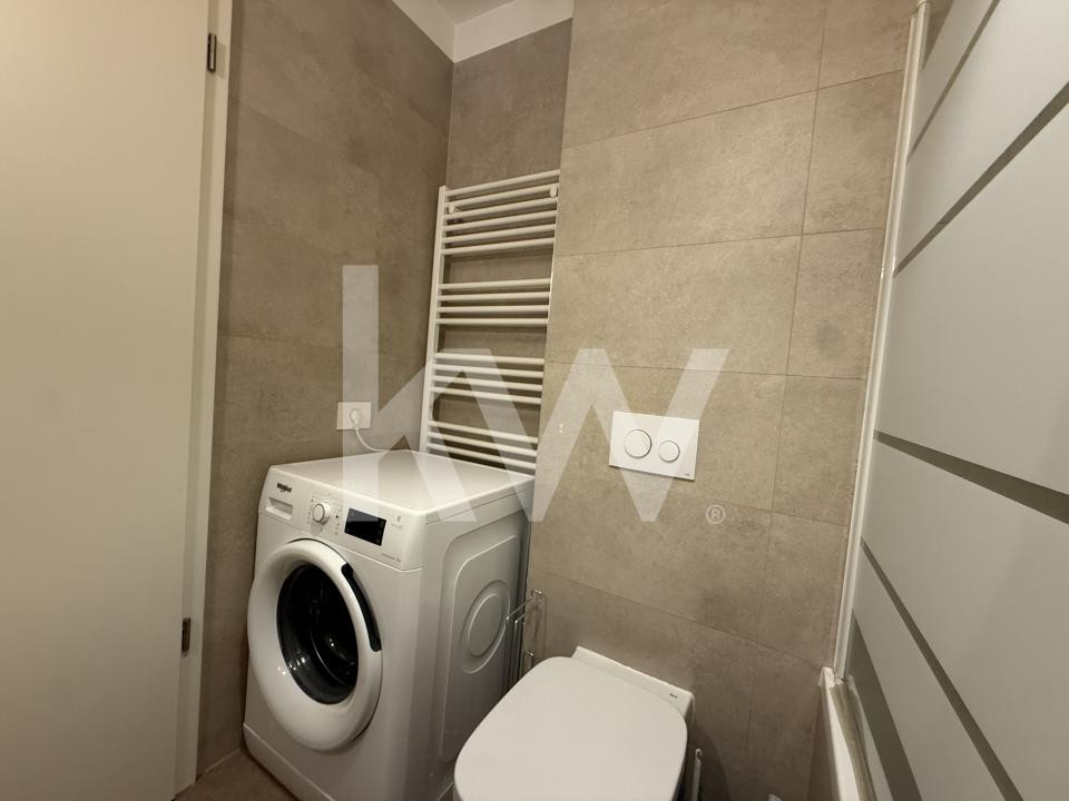   Studio Coresi Avantgarden, mobilat și utilat