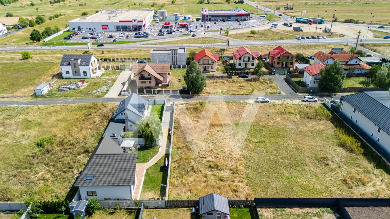 Teren intravilan 786 mp | Toate utilitățile | Studiu de fezabilitate | Râșnov