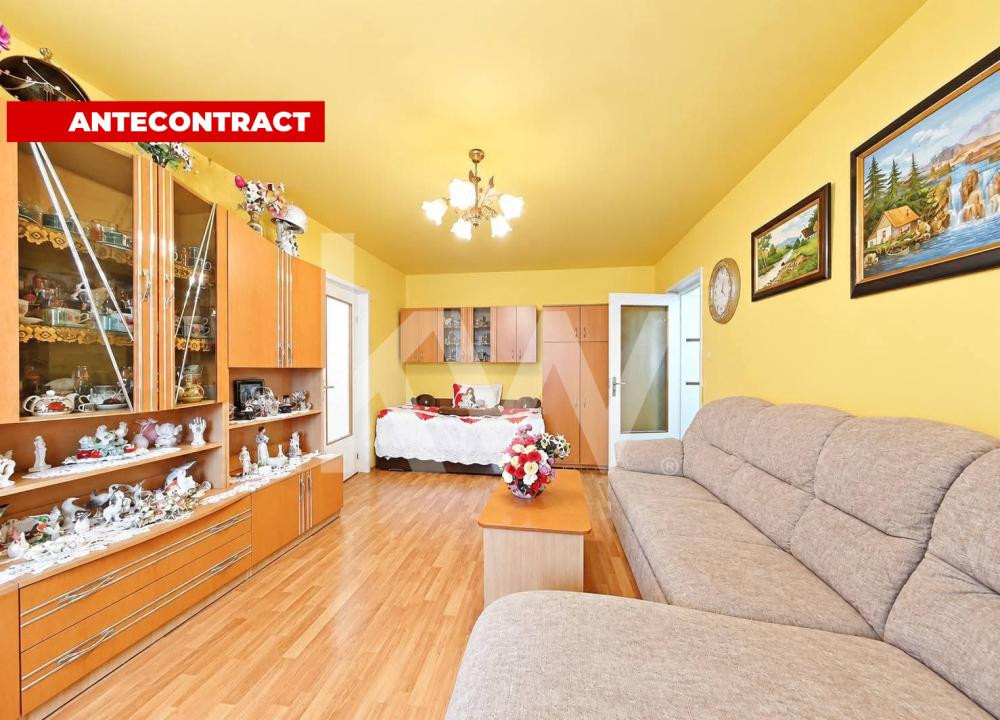 Vanzare apartament 2 camere, etajul 1 – Bulevardul Saturn nr. 41, Brașov