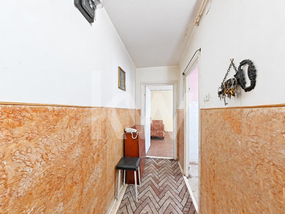 Vânzare apartament cu 3 camere, decomandat - strada Codrul Cosminului