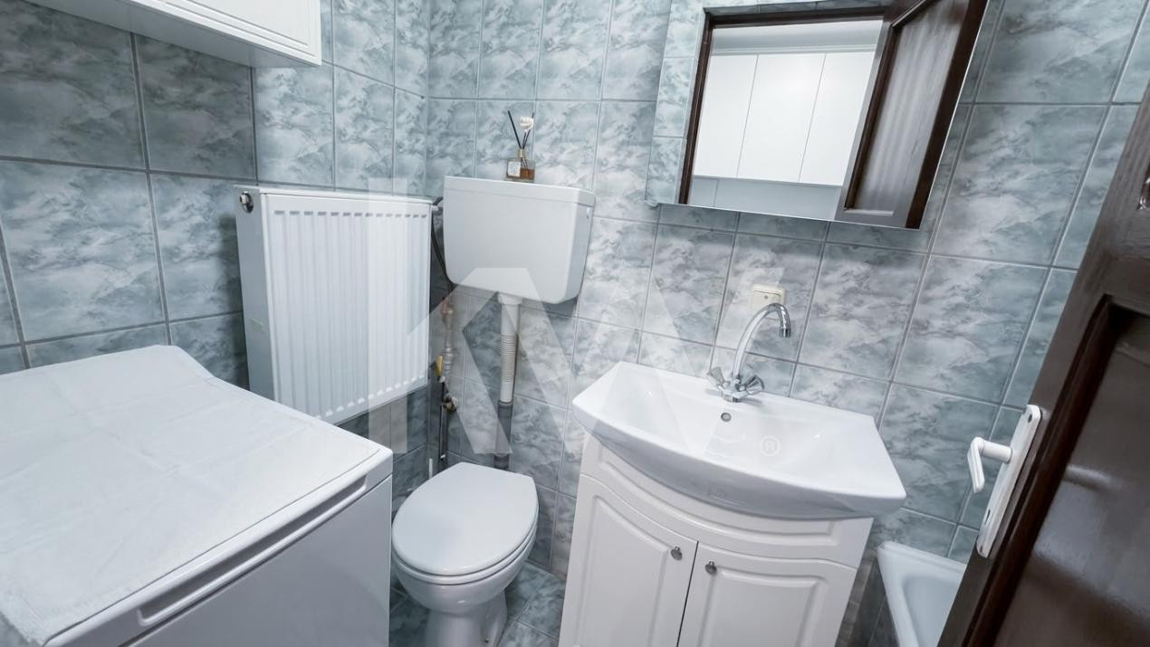 Garsoniera Renovata cu centrala proprie - Etaj 1