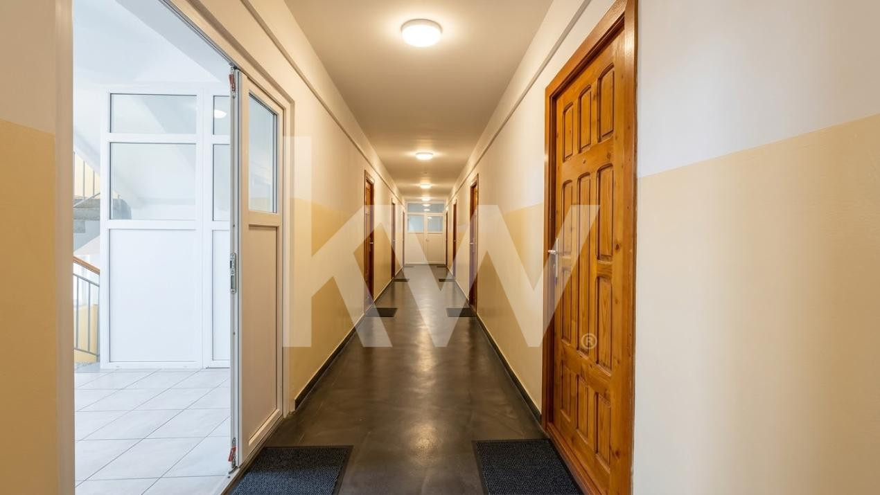 Garsoniera Renovata cu centrala proprie - Etaj 1
