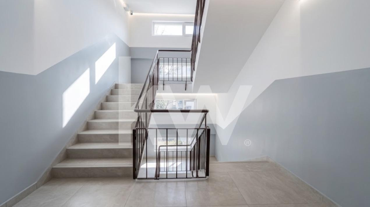 Garsoniera Renovata cu centrala proprie - Etaj 1
