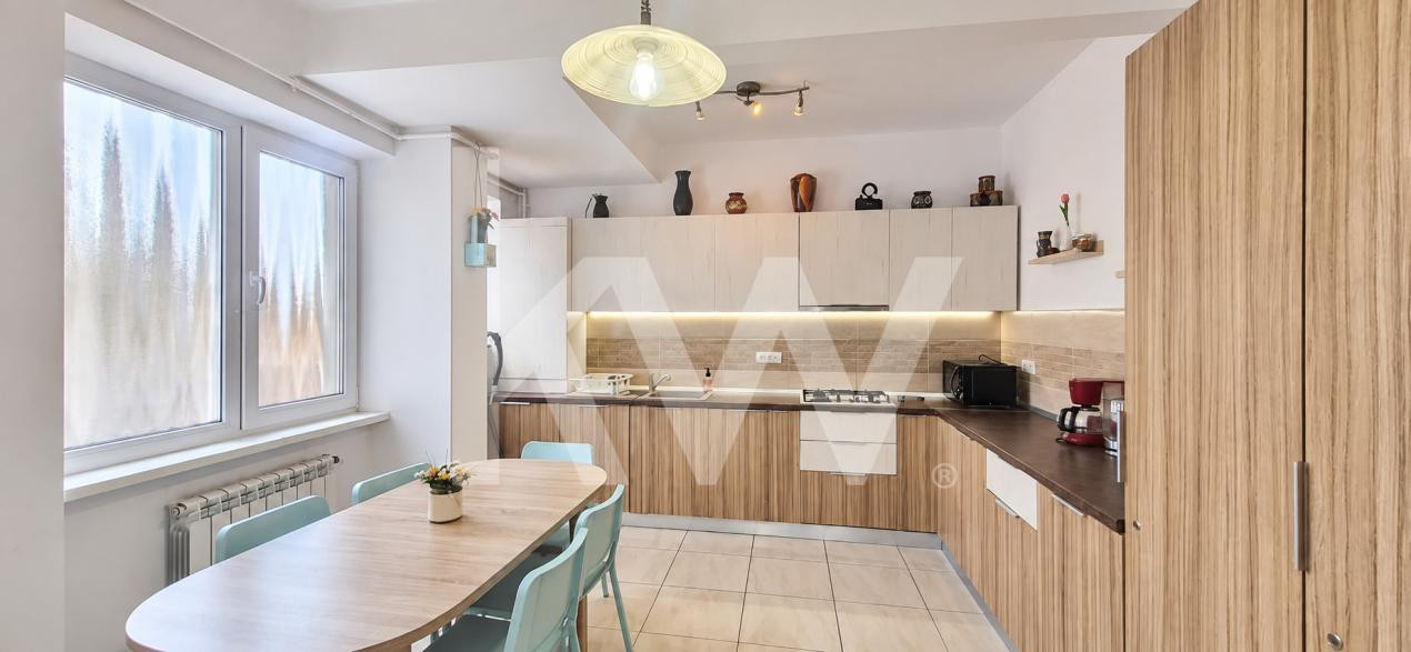 Închiriere apartament cu 3 camere, mobilat și utilat, Central Brasov