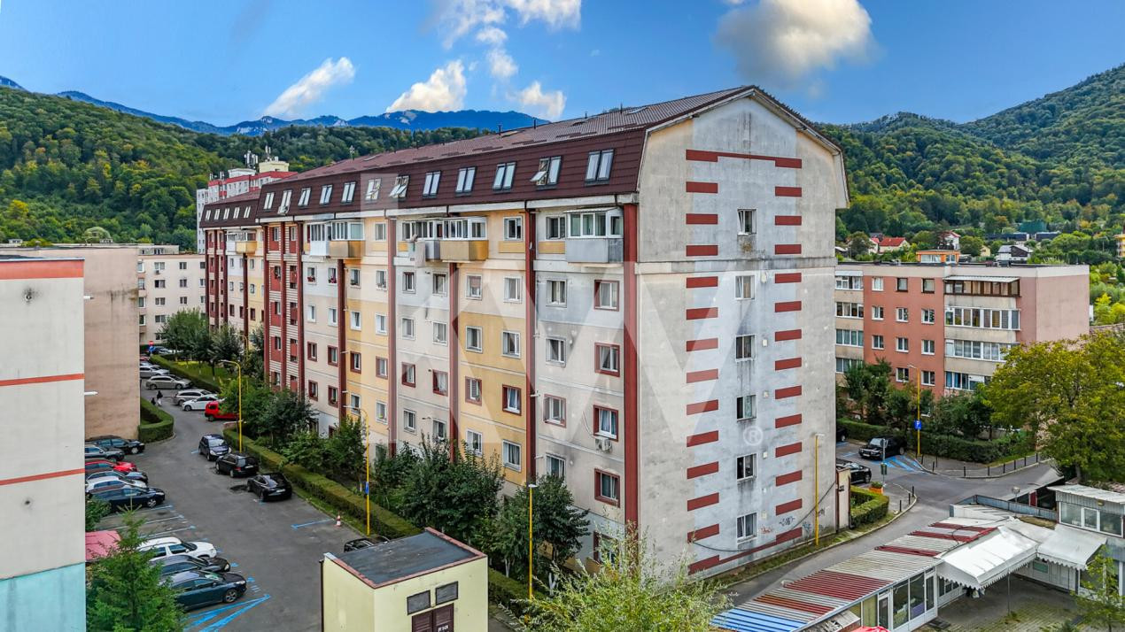 Vânzare apartament cu 3 camere, 80 mp, strada Vișinului – Zona Noua