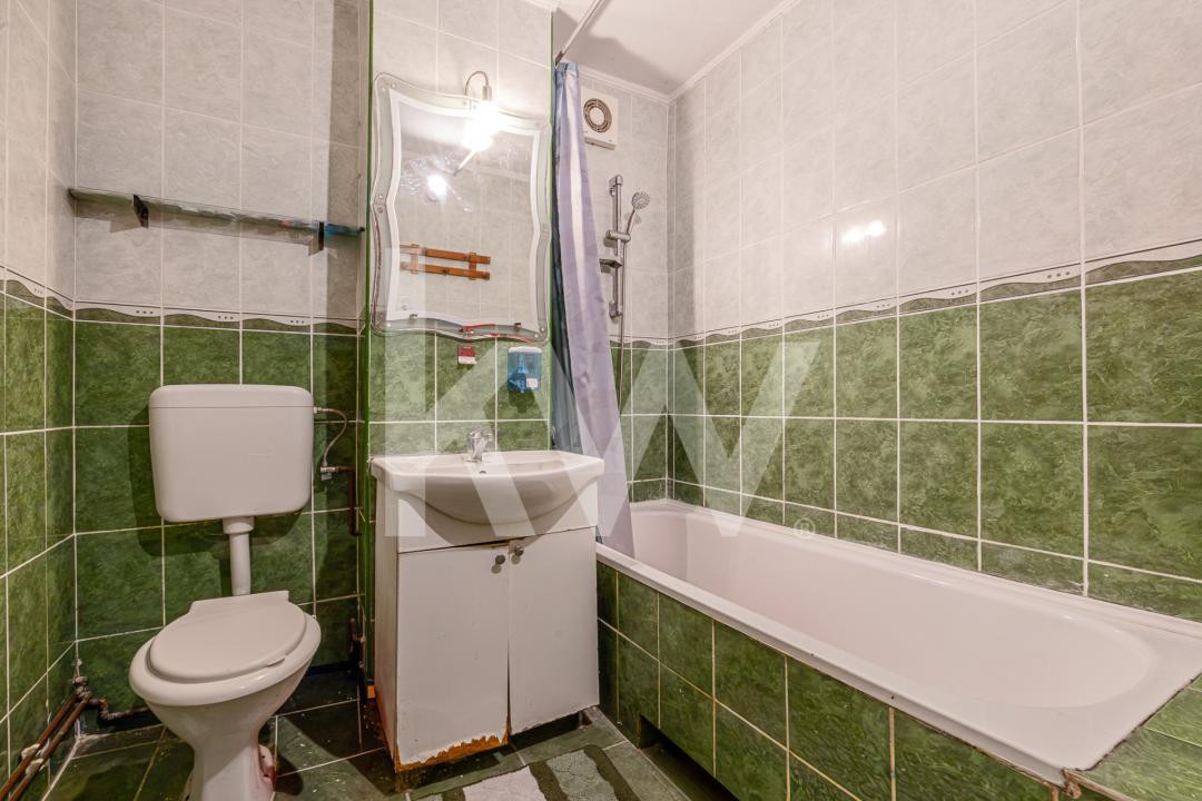 Vânzare apartament cu 3 camere, 80 mp, strada Vișinului – Zona Noua