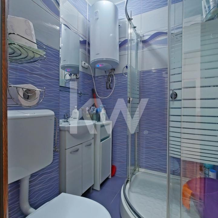 Apartament de vanzare, 3 camere cu parcare, Zona Gemenii