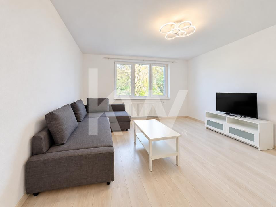 Închiriere apartament cu 2 camere, renovat si spatios - Strada Lungă