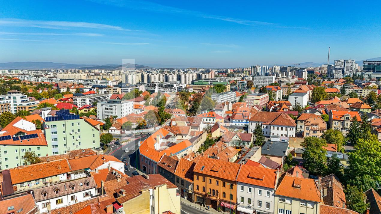 Vânzare apartament cu 2 camere, 74 mp, strada Iuliu Maniu - zona Centrul Vechi 