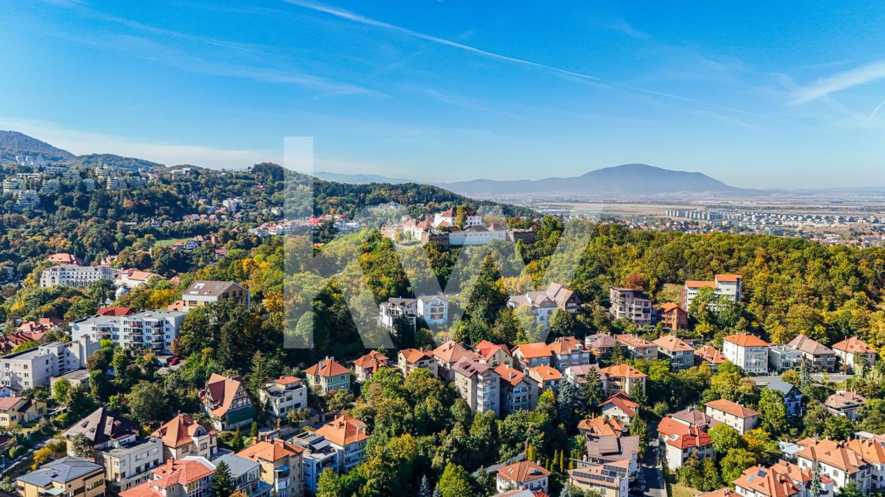 Vânzare apartament cu 2 camere, 74 mp, strada Iuliu Maniu - zona Centrul Vechi 