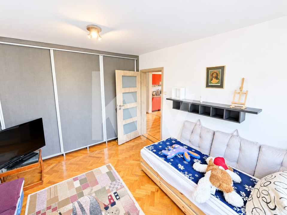 Apartament 3 camere – zona Griviței, Brașov