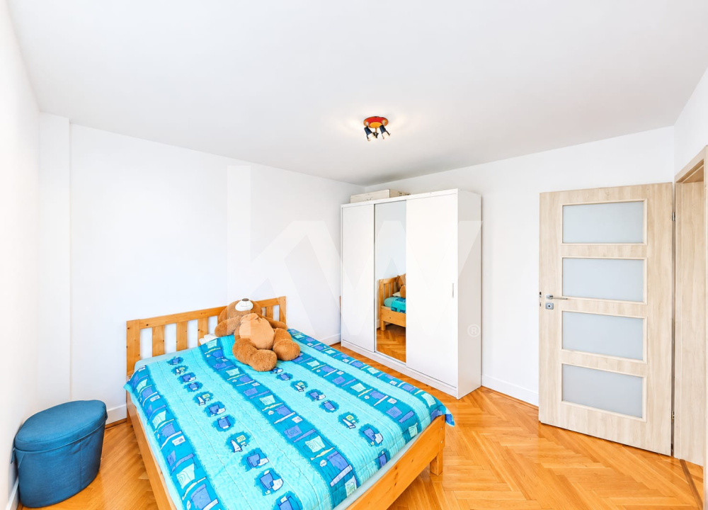 Apartament 3 camere – zona Griviței, Brașov