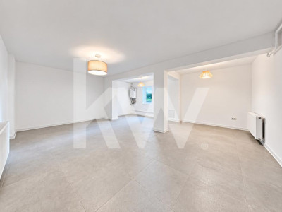 Apartament spațios, potrivit-locuire sau activități profesionale, Avantgarden 1.
