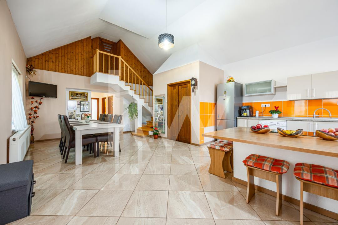 Casa deosebita, singur in curte – 700 mp teren, Sfantu Gheorghe – 0% comision