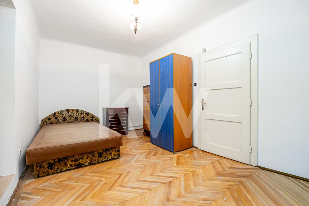 Casă cu teren de 500 mp, zona Noua