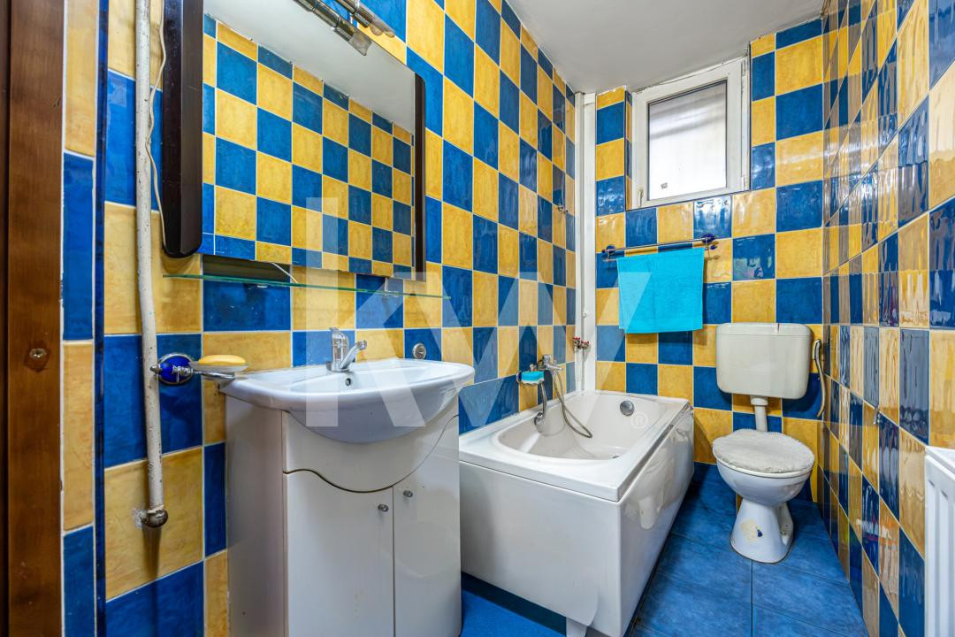 Casă cu teren de 500 mp, zona Noua