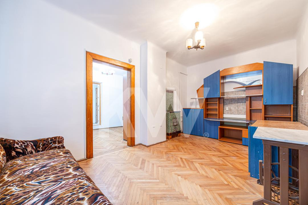 Casă cu teren de 500 mp, zona Noua