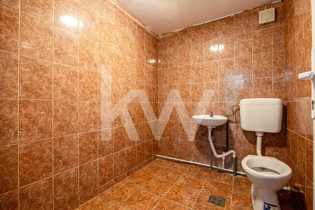 Casă cu teren de 500 mp, zona Noua