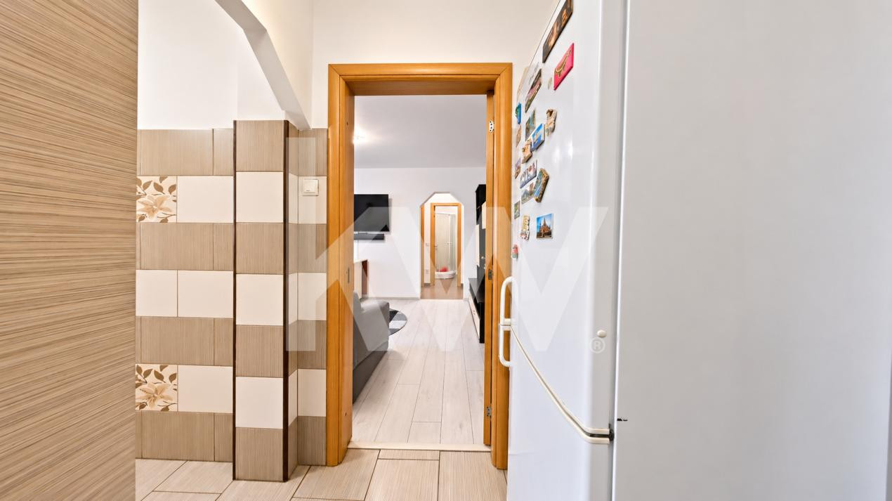Apartament de închiriat cu 2 camere și loc de parcare propriu – Brașov