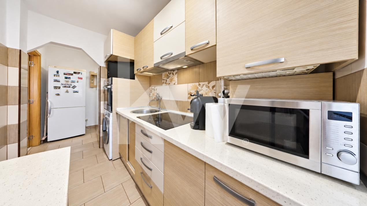 Apartament de închiriat cu 2 camere și loc de parcare propriu – Brașov