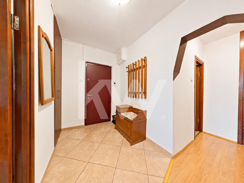 Închiriere apartament cu 3 camere, mobilat și utilat, zona Vlahuță