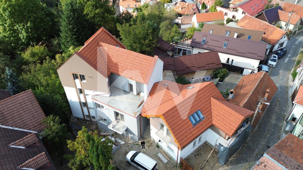 Proprietate cu 8 apartamente, Schei -Centrul Vechi Brașov Investiție & Rezidenta