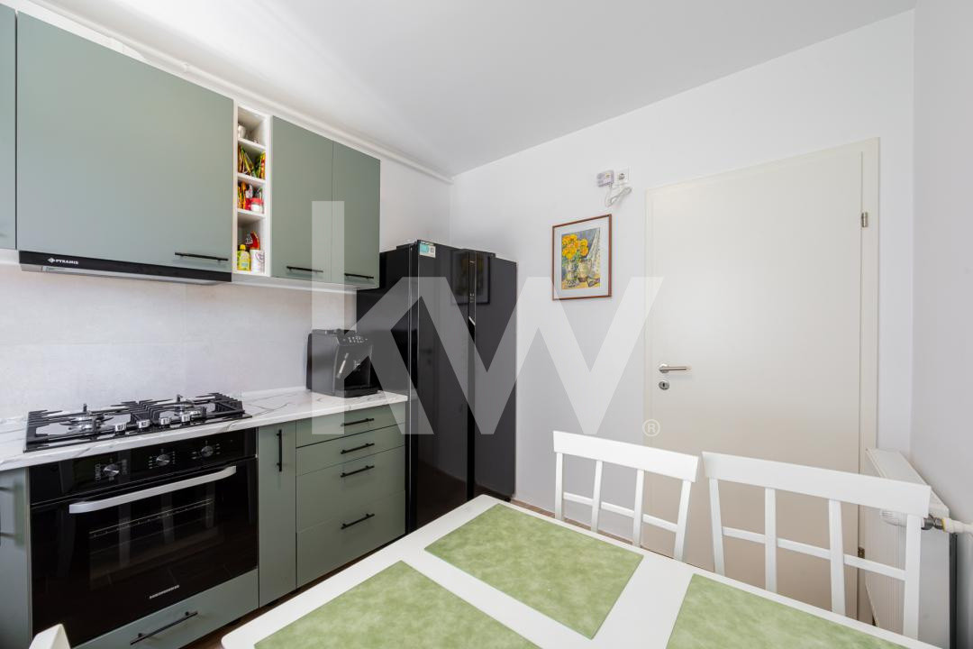 Vânzare apartament cu 3 camere, decomandat, Casa Nobel – Zona Tractorul